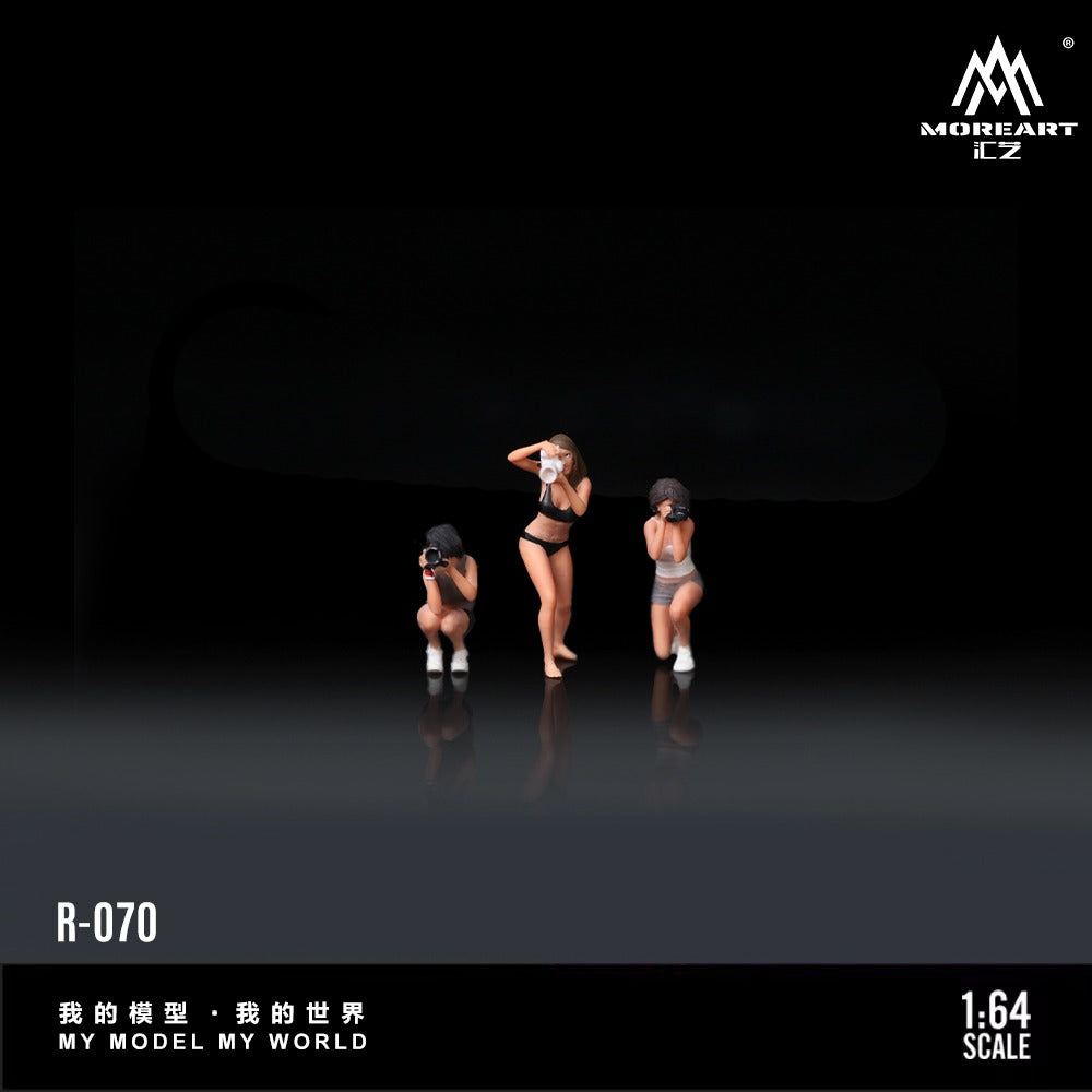 MoreArt Photographer Girls Figure set B MO223070
