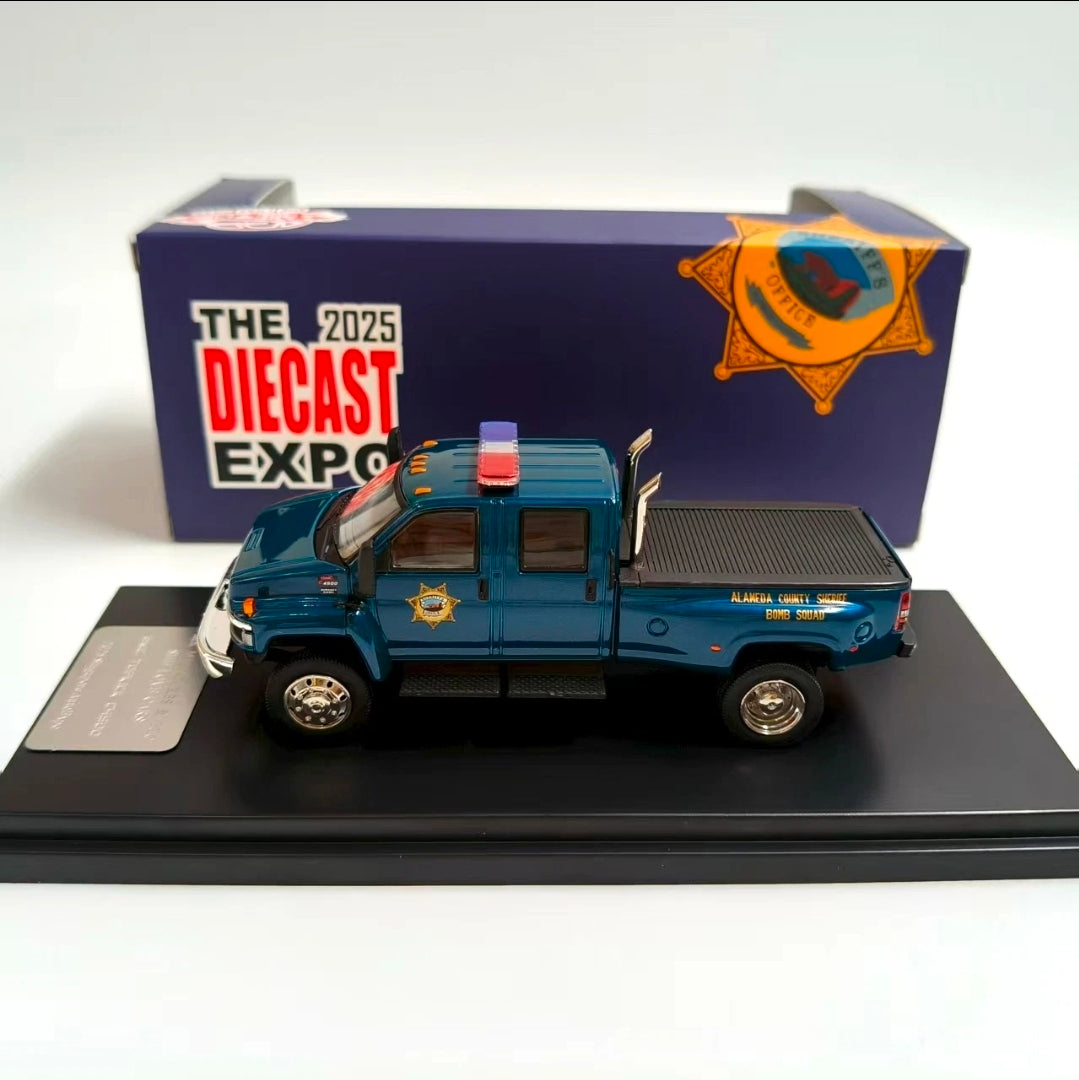 Limited Edition 1:64 GMC Topkick Singapore Autoexpo 2025