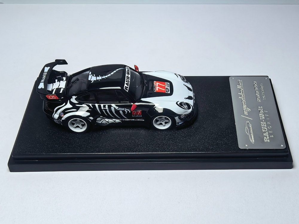 MC 1/64 RWB 993 Skeleton Bone Dragon Livery with Figure