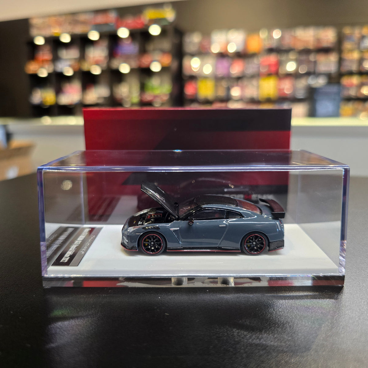 Motorhelix 1:64 Nissan GT-R Nismo R35 Special Edition 2022 Stealth Gray