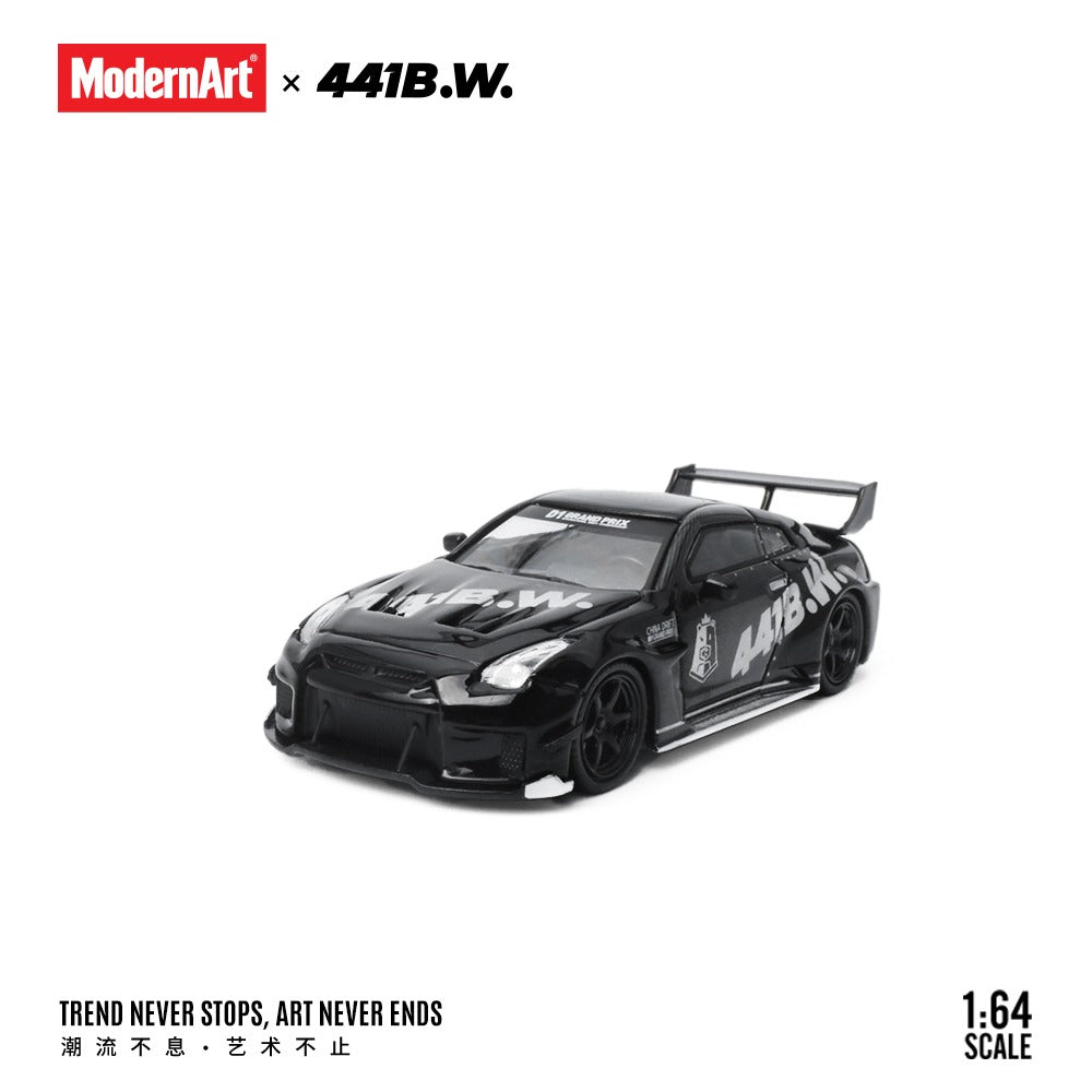 Modernart 441B.W. Drifting Bear Nissan R35 GTR Gift Box Edition