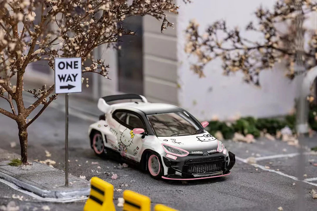 Fuji 1/64 Toyota GR Yaris Pandem Rocket Bunny widebody – Hello Kitty