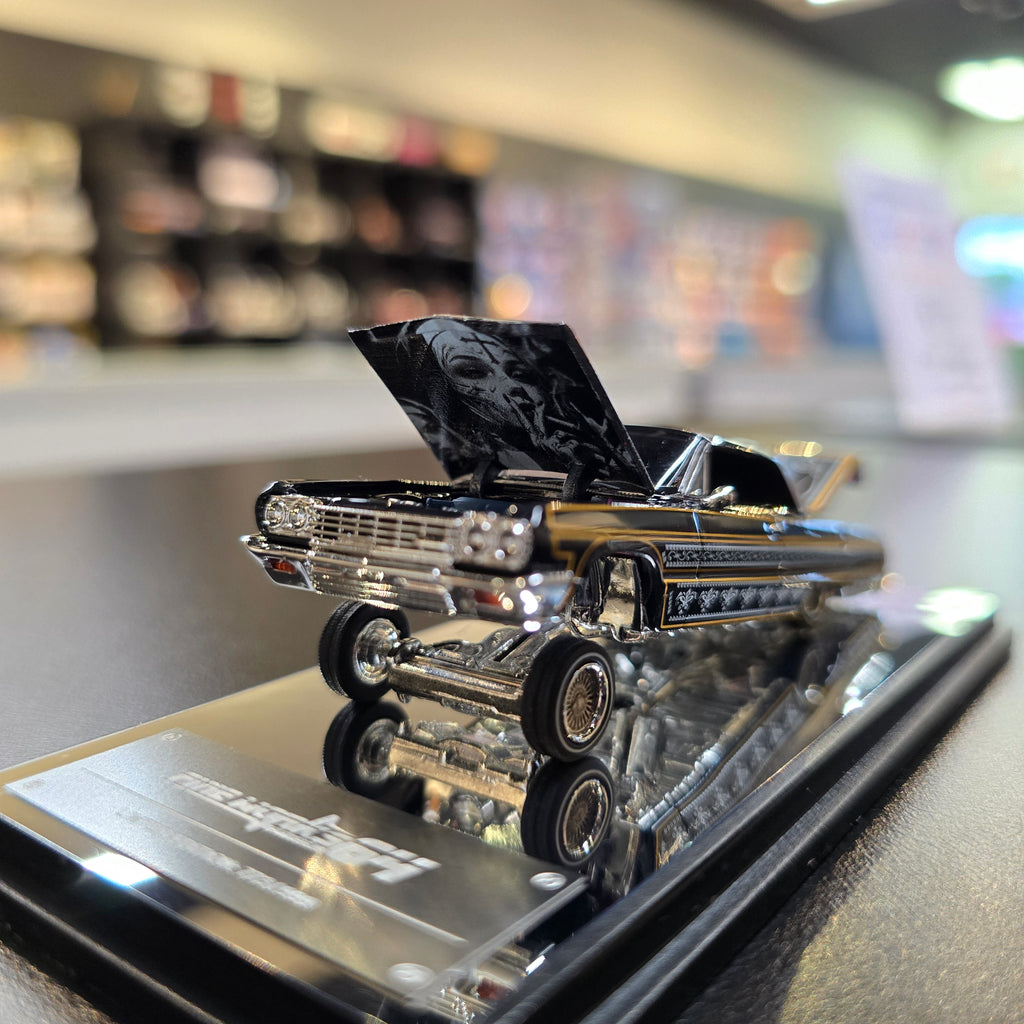 Fine Works 64 1:64 Lowrider Impala Black and Gold Bomber Car