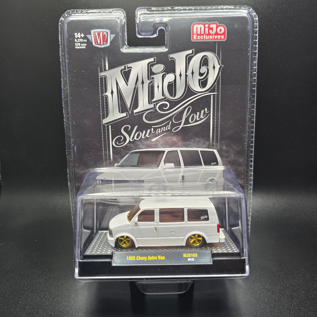 *CHASE* M2 Machines 1:64 1995 Chevrolet Astro Van Custom Slow & Low – White – MiJo Exclusives
