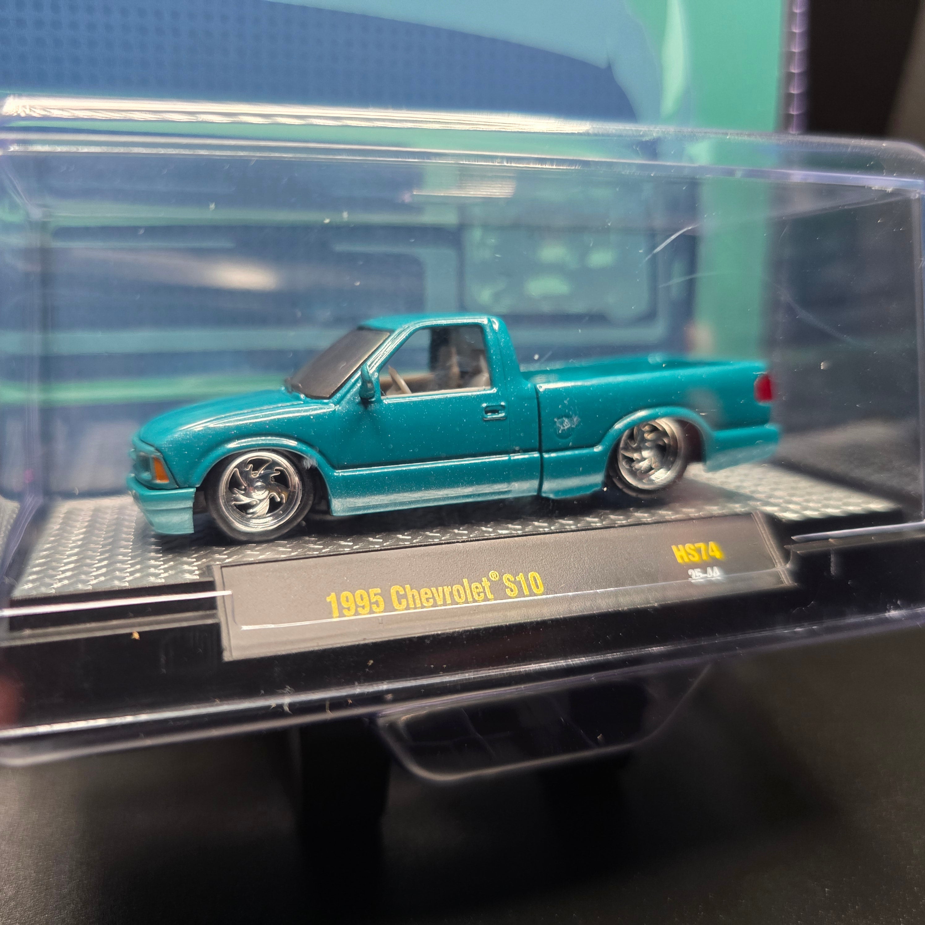 M2 Machines 1:64 1995 Chevrolet S10 Custom – Hobby Exclusive