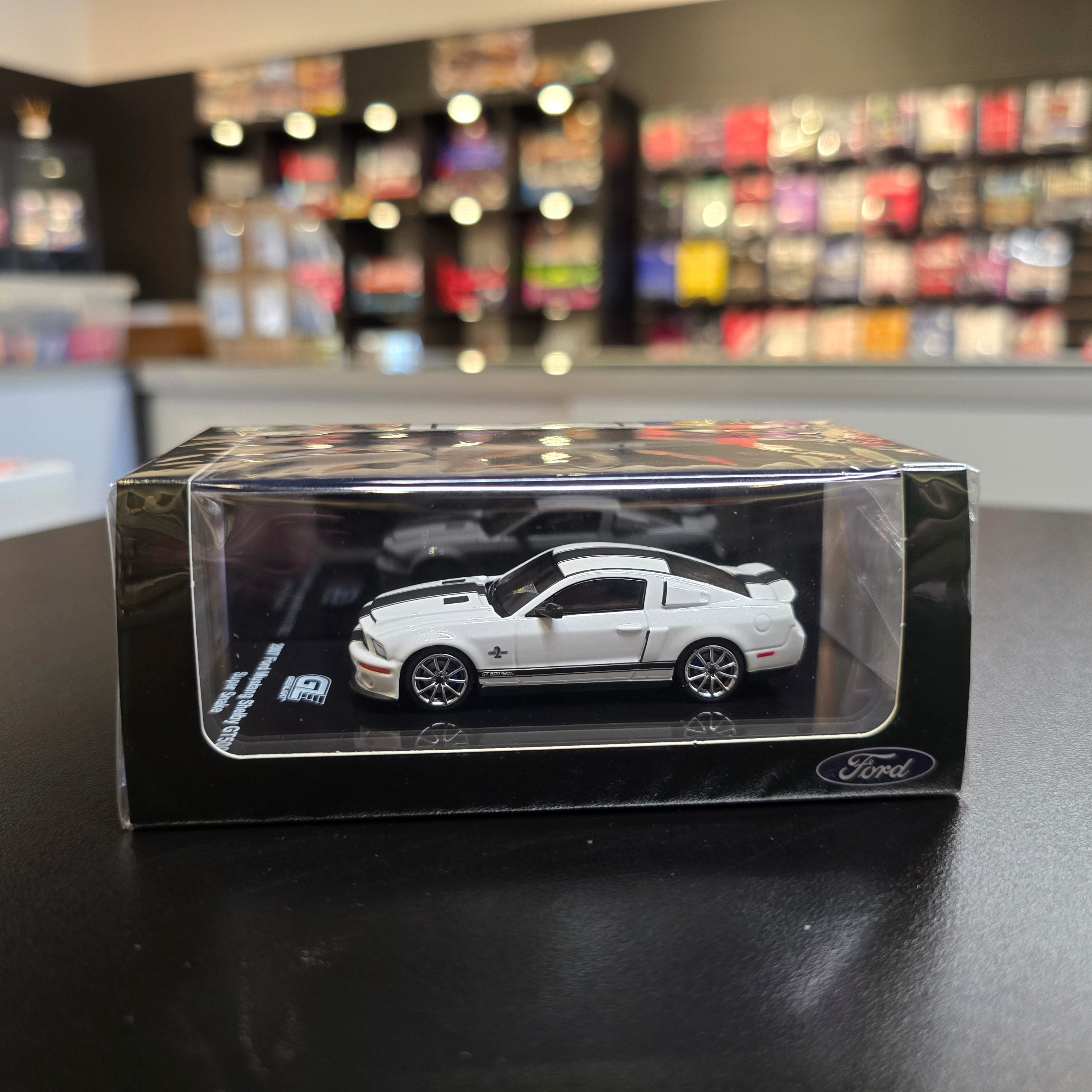 Motorhelix x Greenlight 1/64 Ford Mustang Shelby GT500 2007 WHITE GL-1251006A