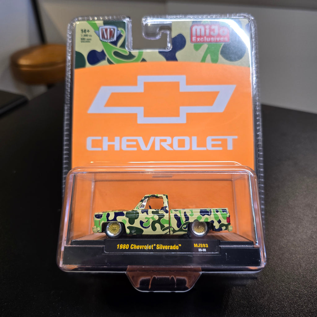 M2 Machines 1:64 1980 Chevrolet Silverado Custom – Camouflage – MiJo Exclusives Limited Edition