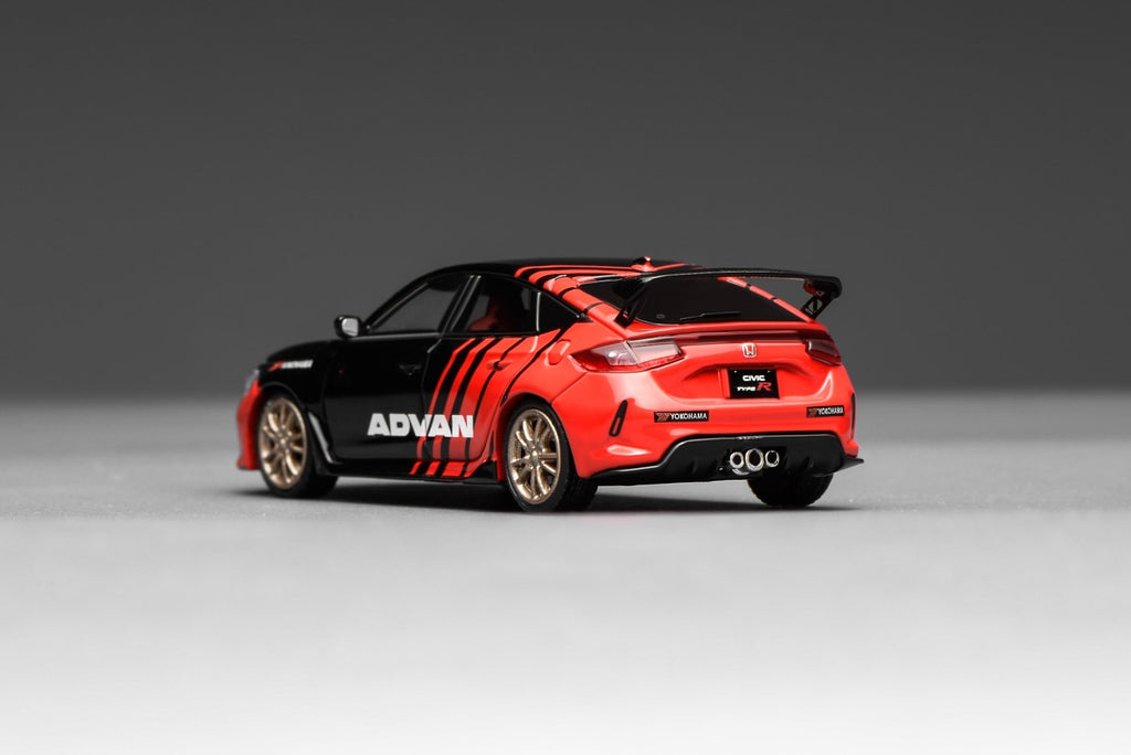Motorhelix 1/64 Honda Civic TYPE R (FL5) Advan Livery with MF10 Wheels M65341