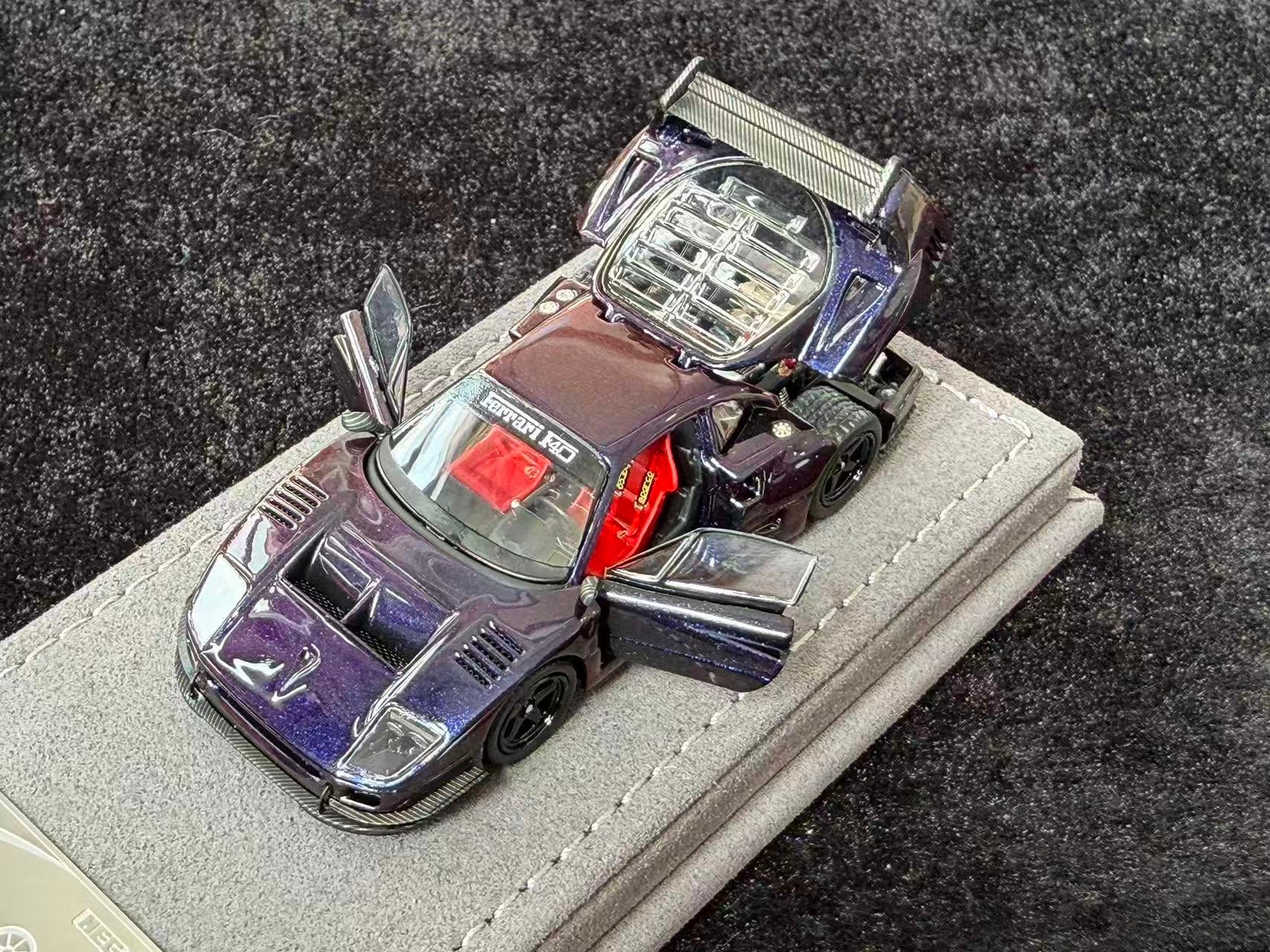AOC 1:64 Ferarri F40 Chameleon HEC Event Exclusive 2026