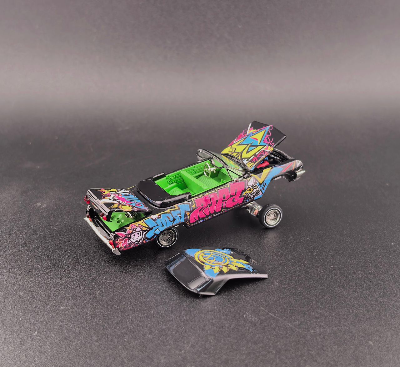 Fine Works 1/64 Chevy Impala West Coast Bouncing Cars Black Graffiti Ordinary