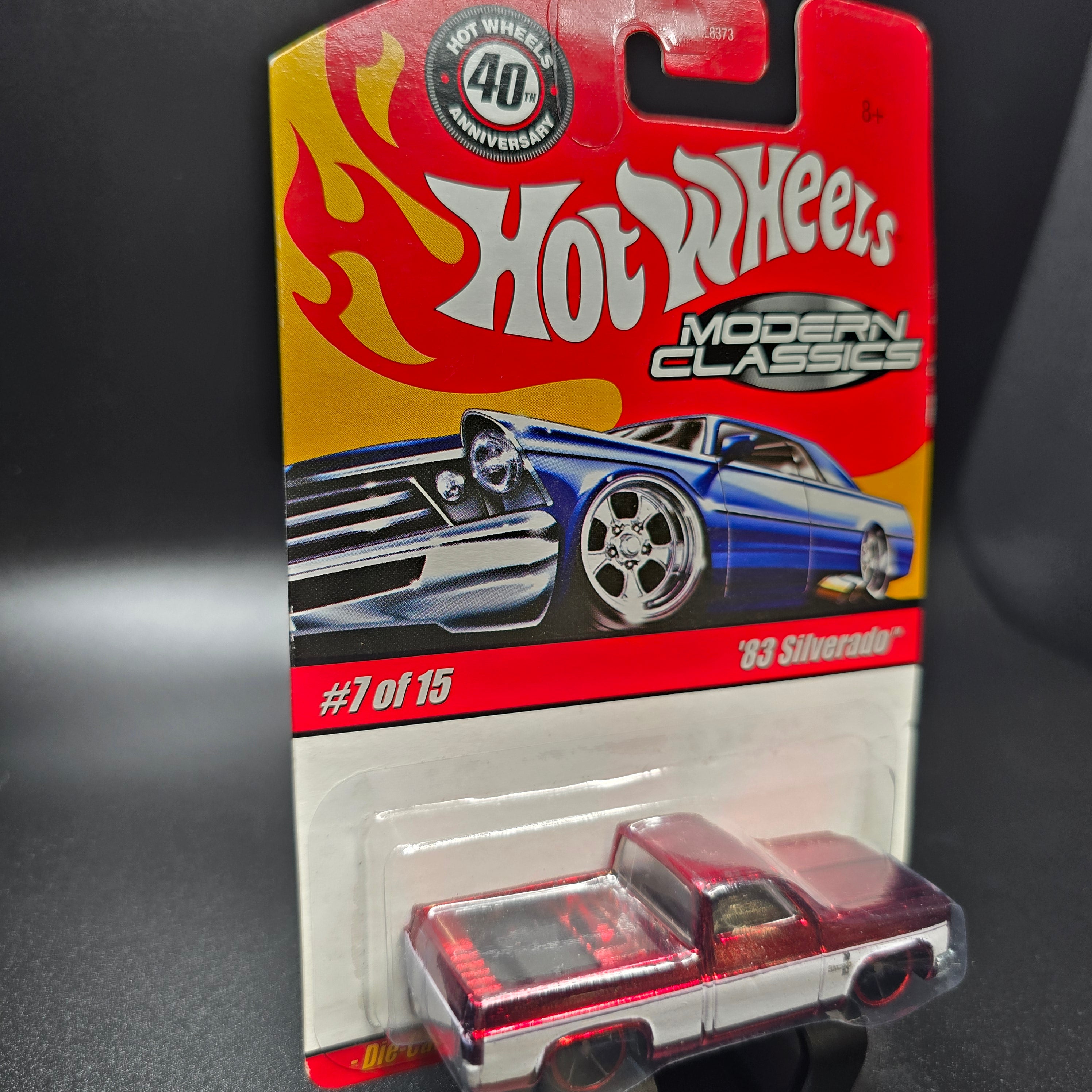 Hot Wheels Modern Classics 83 Silverado with Case