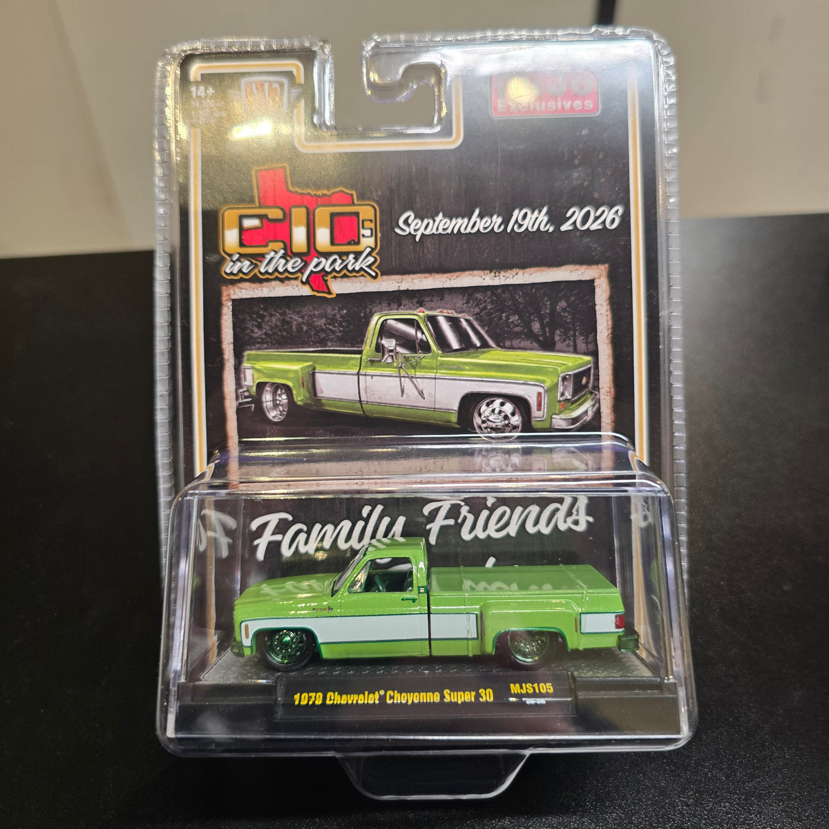 *CHASE* M2 Machines 1:64 2026 “C10s In The Park” 1978 Chevrolet Cheyenne Super 30 – Two-Tone Green White