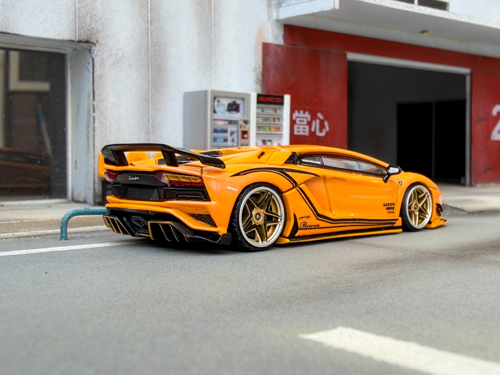 Rotating Wheel 1:64 Alloy Car Model Rowen Aventador S