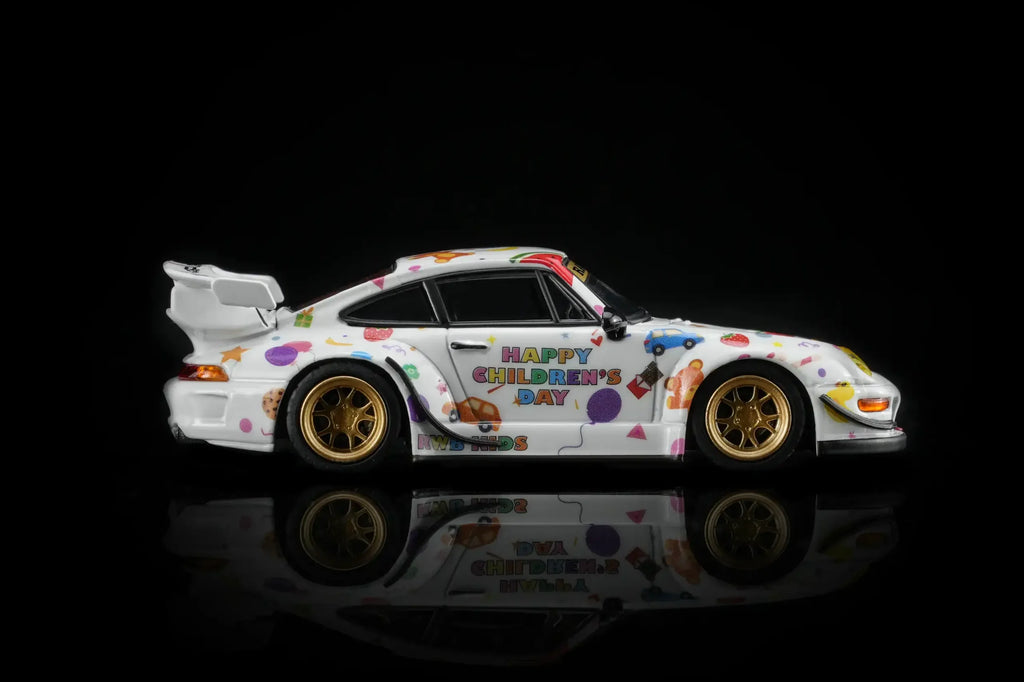 MOTORHELIX 1/64 RWB 993 Children’s Day Limited Edition M62210