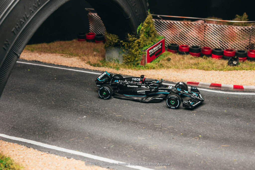 TARMAC WORKS GLOBAL64 1/64 Mercedes-AMG F1 W14 E Performance Italian Grand Prix 2023 George Russell T64G-F064-GR2
