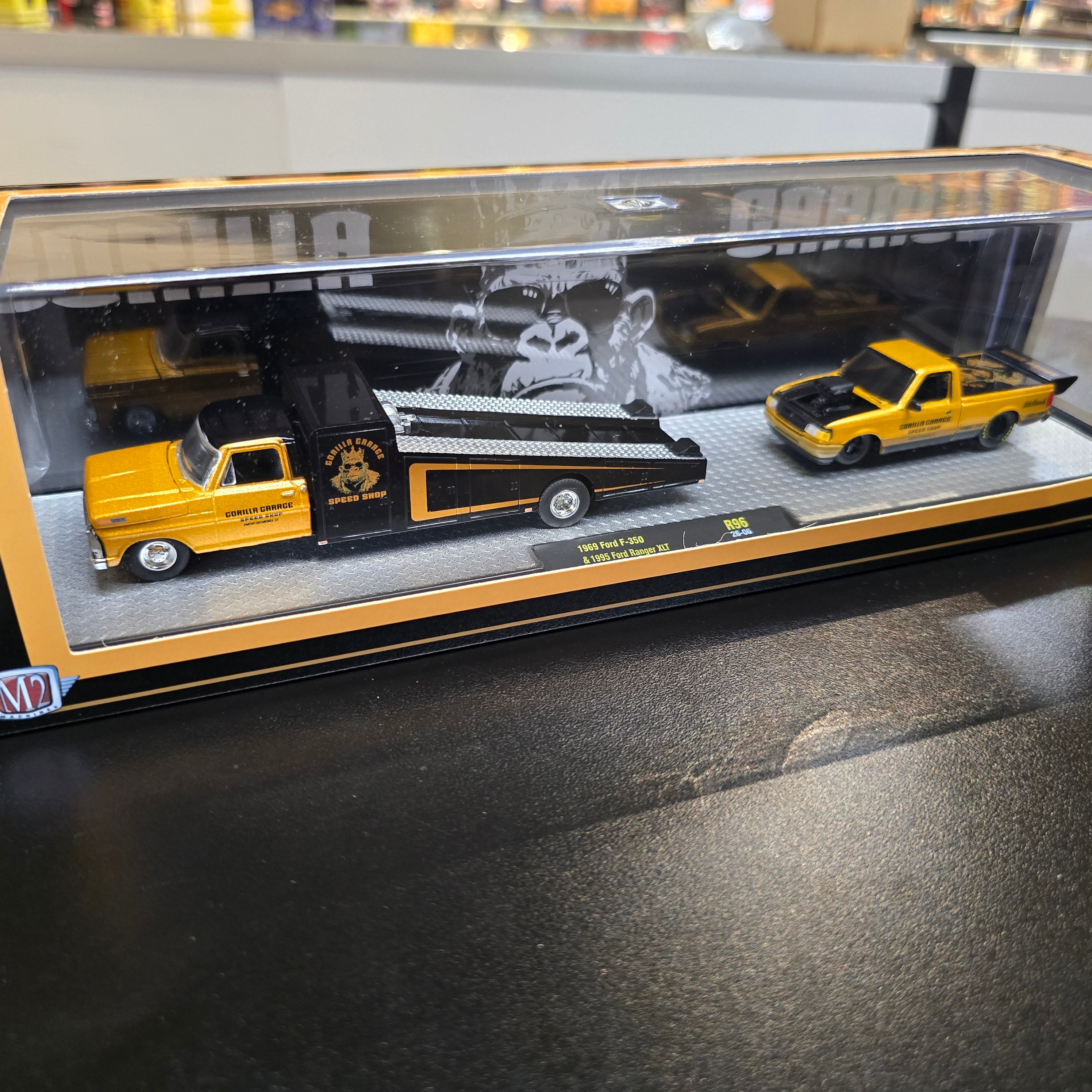 M2 Machines 1:64 Auto-Haulers Release 96 1969 Ford F-350 & 1995 Ford Ranger XLT