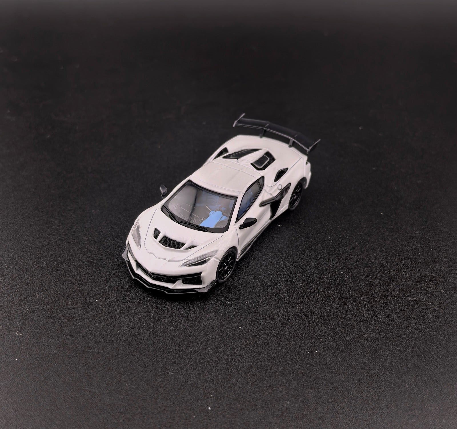 Fine Works 64 1/64 Corvette C8 ZR1 Diecast model