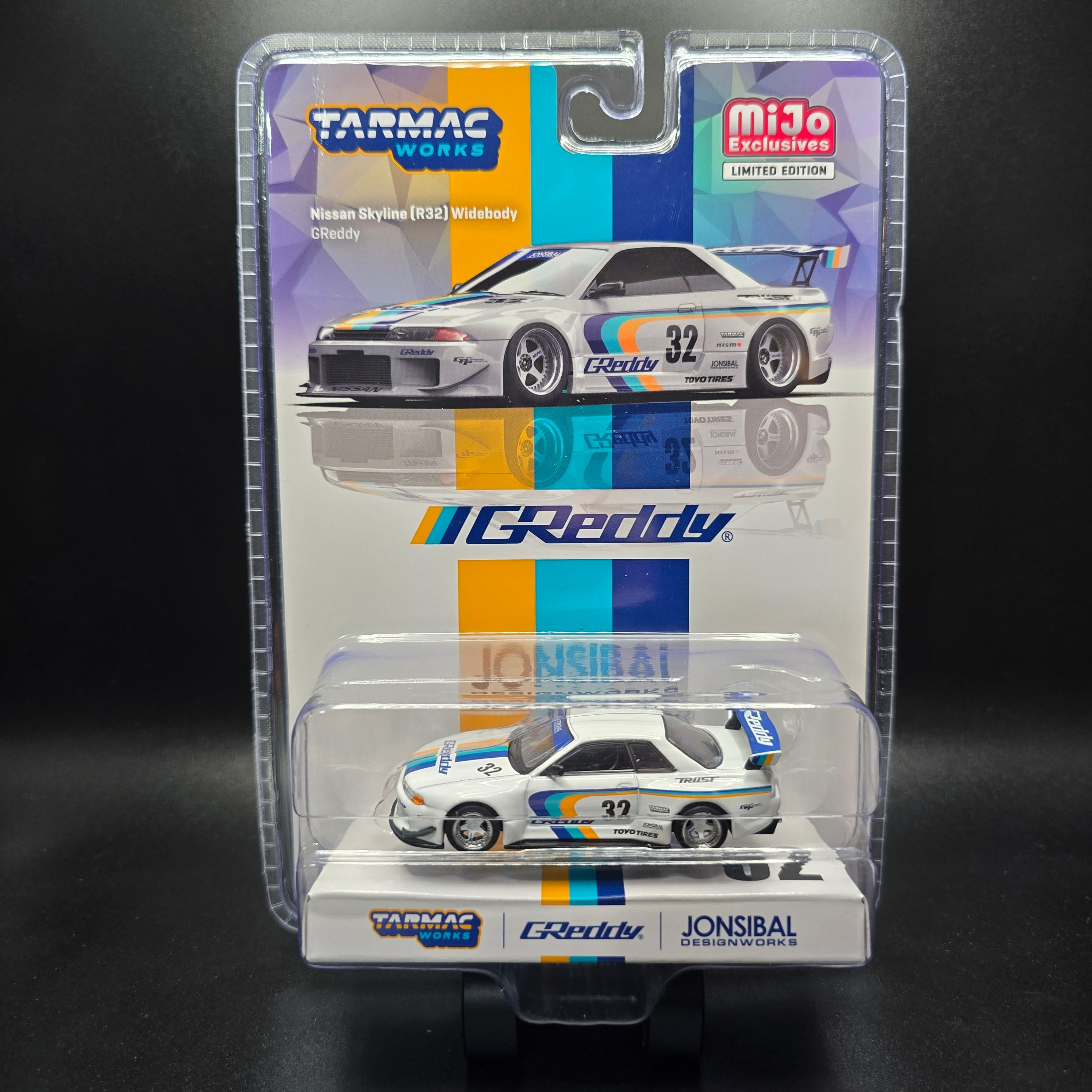 Tarmac Works 1:64 Nissan Skyline GT-R (R32) Widebody Jonsibal Designworks & Greddy Special Limited Edition -White