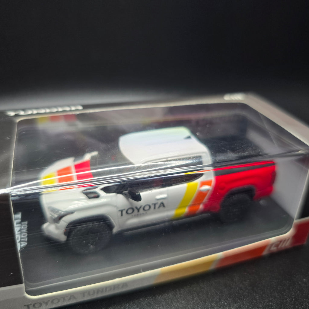 CM MODEL 1/64 Toyota Tundra Baja Heritage CM64-Tundra-05