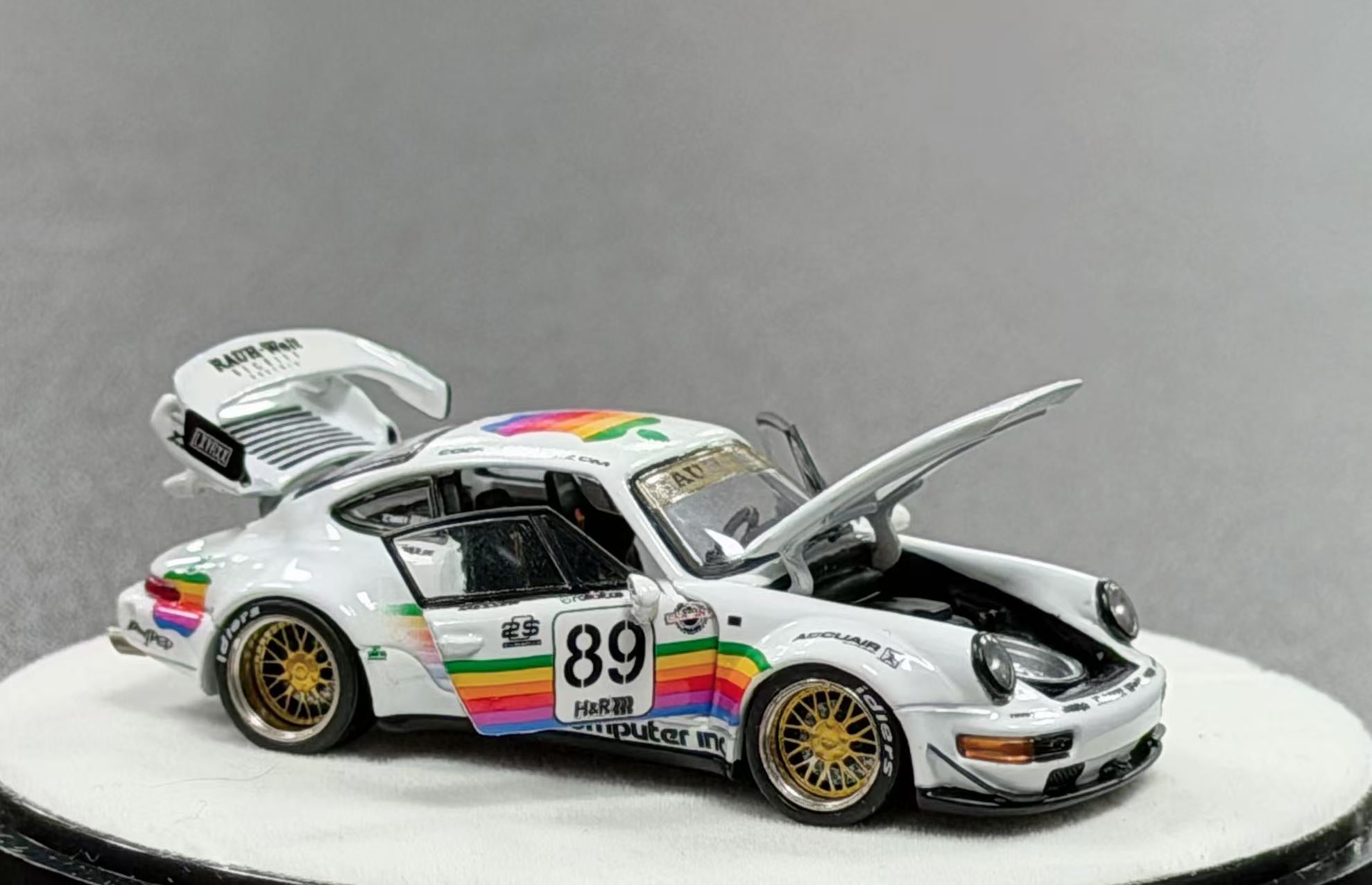 PGM 1:64 Porsche RWB 964 #89 White Apple Luxury Version