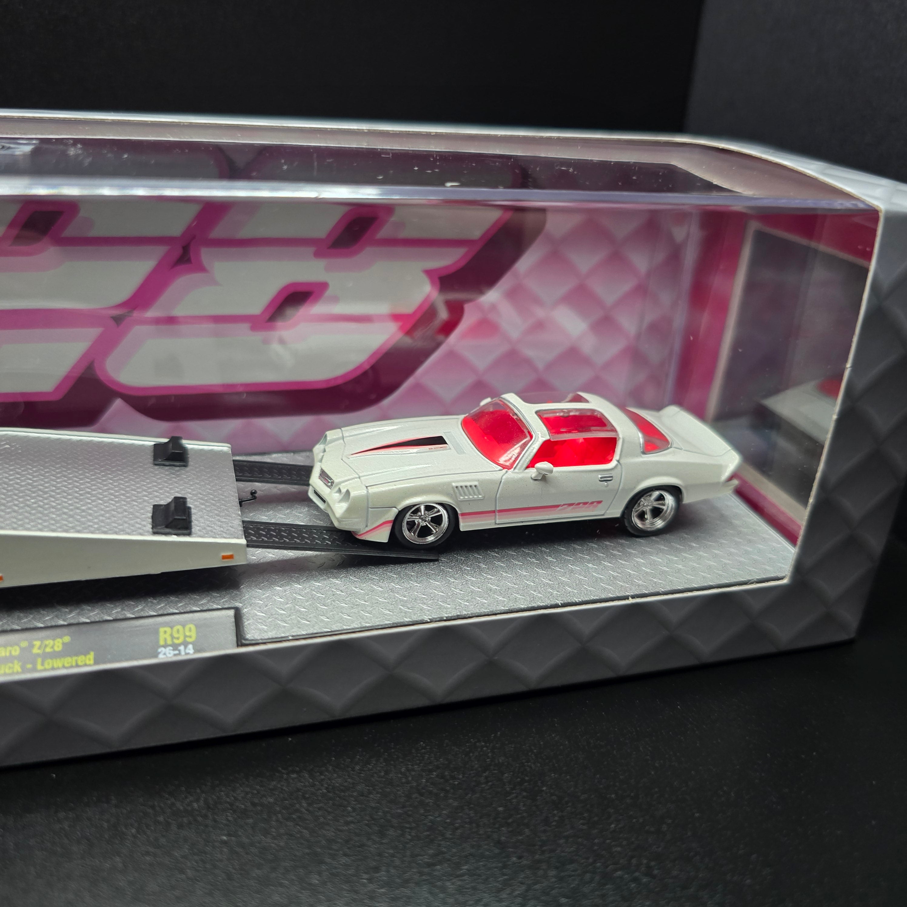 M2 Machines 1980 Chevrolet Camaro Z/28 & 1980 Chevrolet Ramp Truck – Lowered
