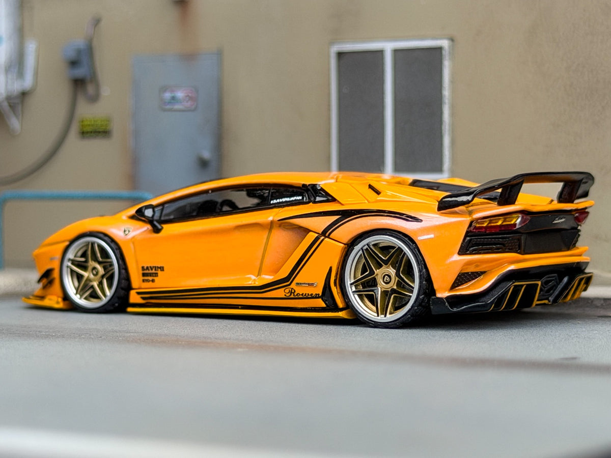 Rotating Wheel 1:64 Alloy Car Model Rowen Aventador S