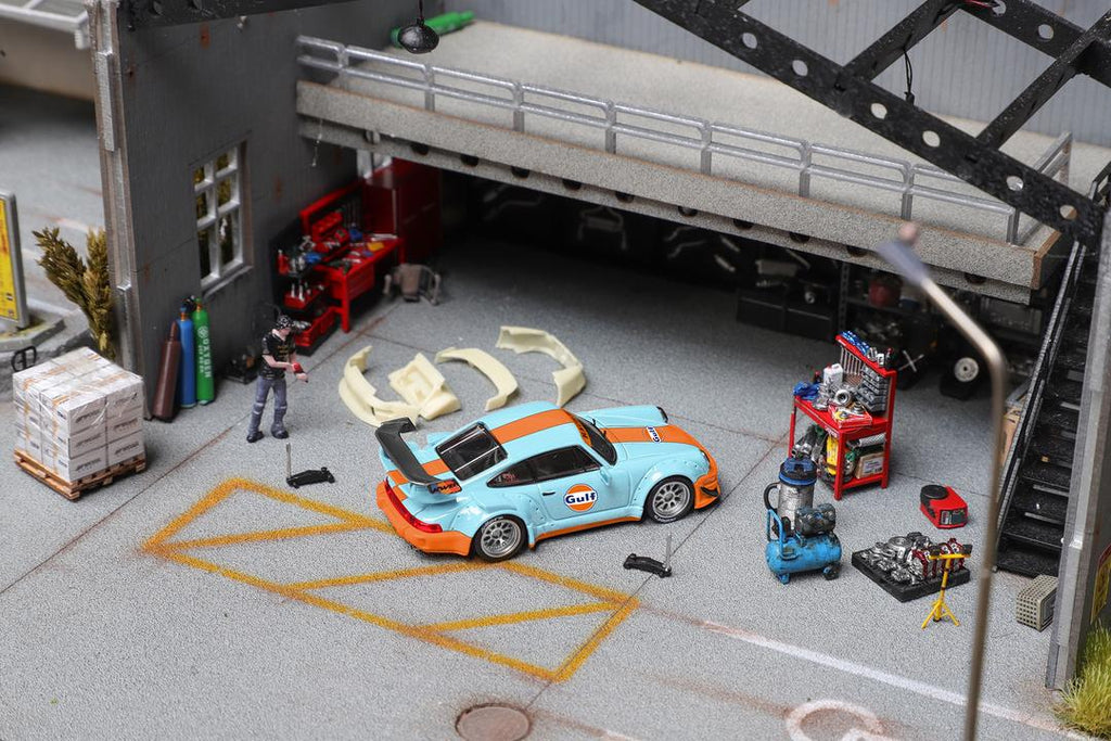 Star Model 1:64 Rauh-Welt Widebody Modified RWB 964 Gulf Livery