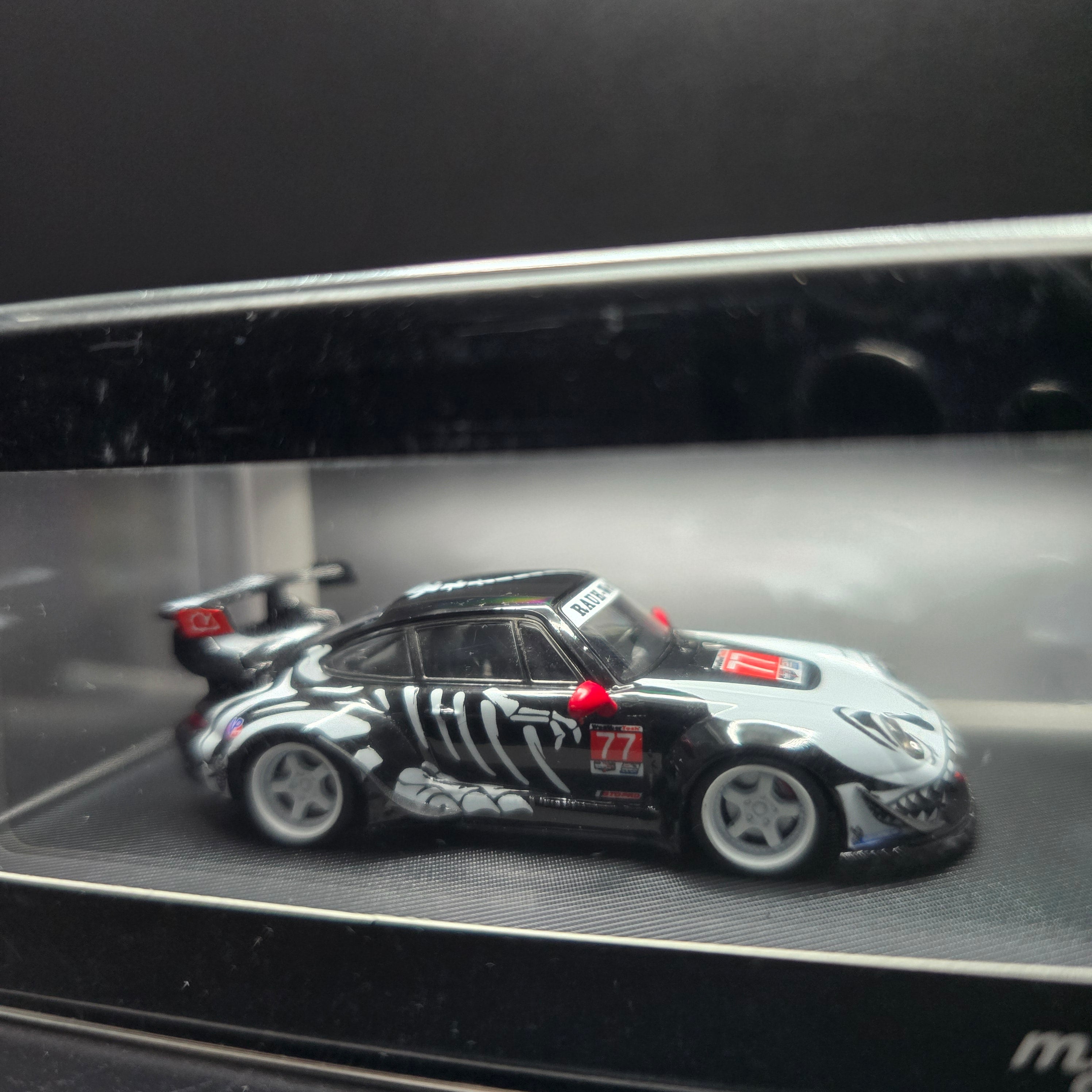 MC 1/64 RWB 993 Skeleton Bone Dragon Livery with Figure