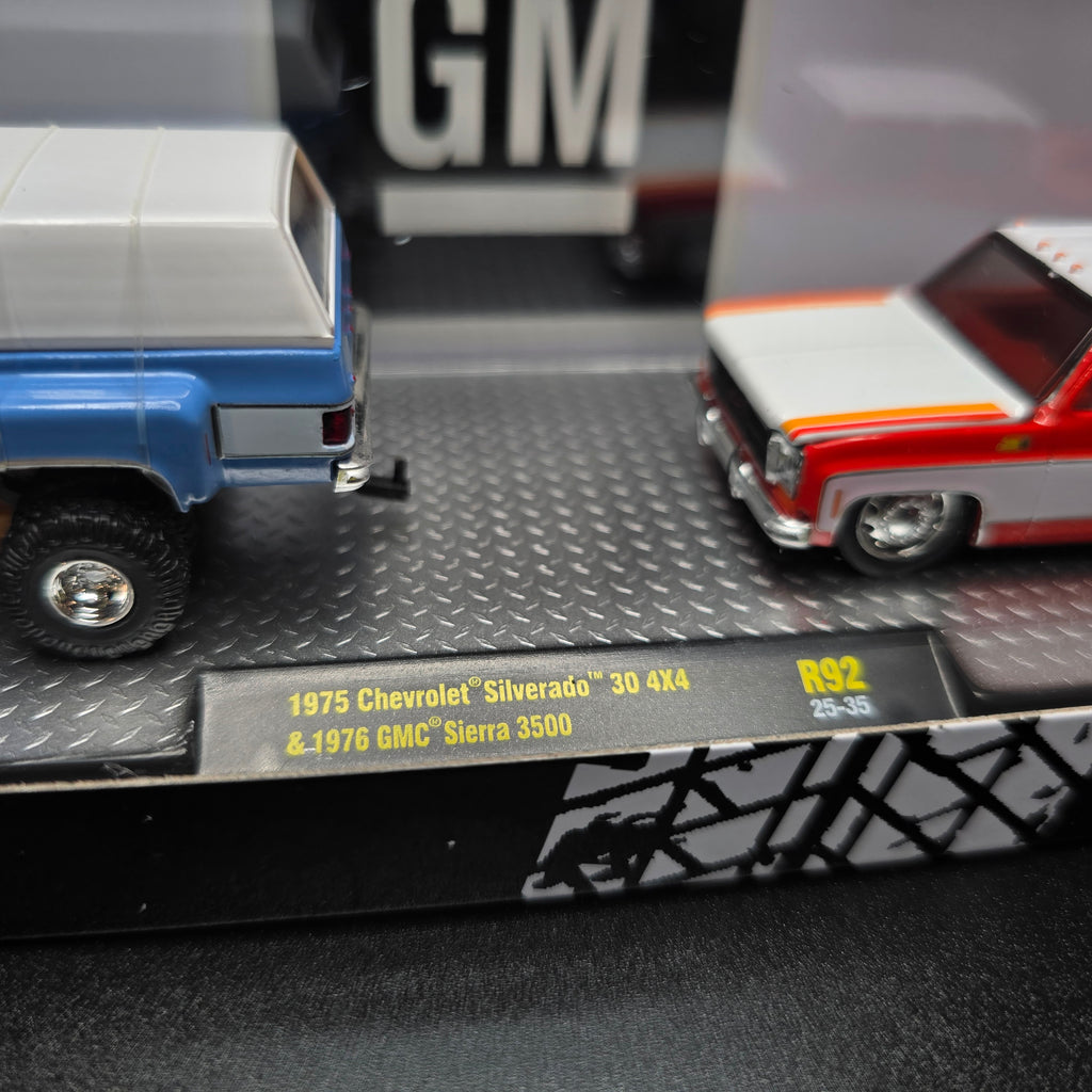 M2 Machines 1975 Chevrolet Silverado 30 4X4 and Sierra 3500 R92