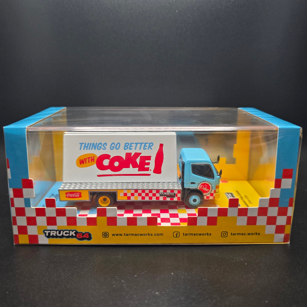 TARMAC TRUCK64 1:64 Mitsubishi Fuso Canter - Advertisement Truck COCA- COLA
