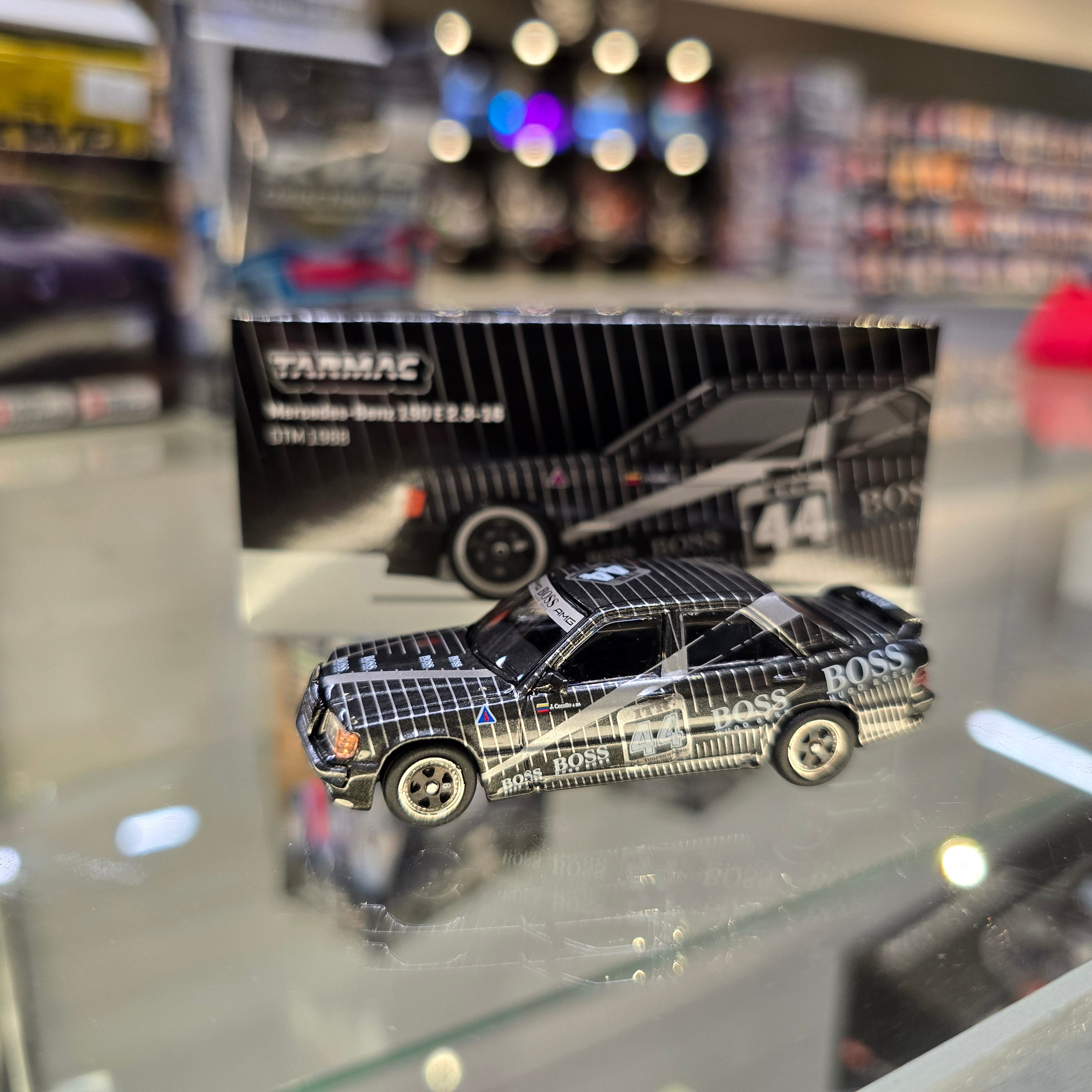 TARMAC WORKS GLOBAL64 1/64 Mercedes-Benz 190 E 2.3-16 DTM 1988 Johnny Cecotto T64G-047-88DTM44