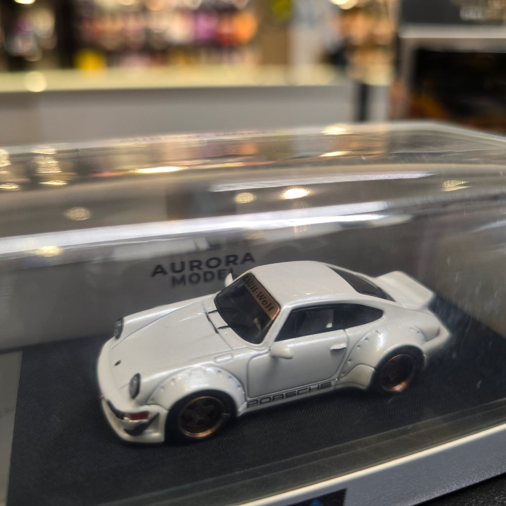Aurora Model Porsche RWB White