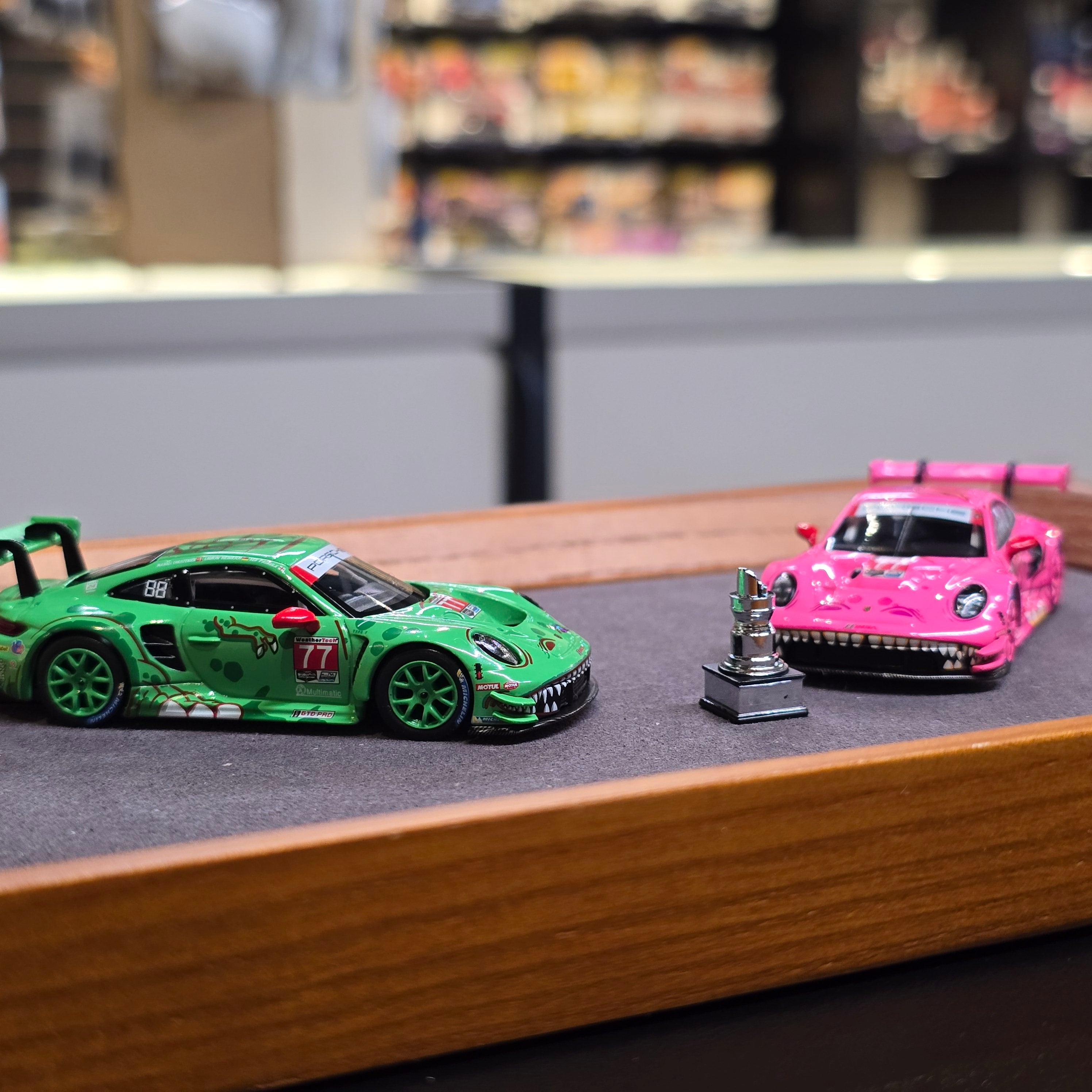 Mini GT Hobby Expo China 2026, AO Racing Rexy Roxy GTD Pro Champion Set with Plush