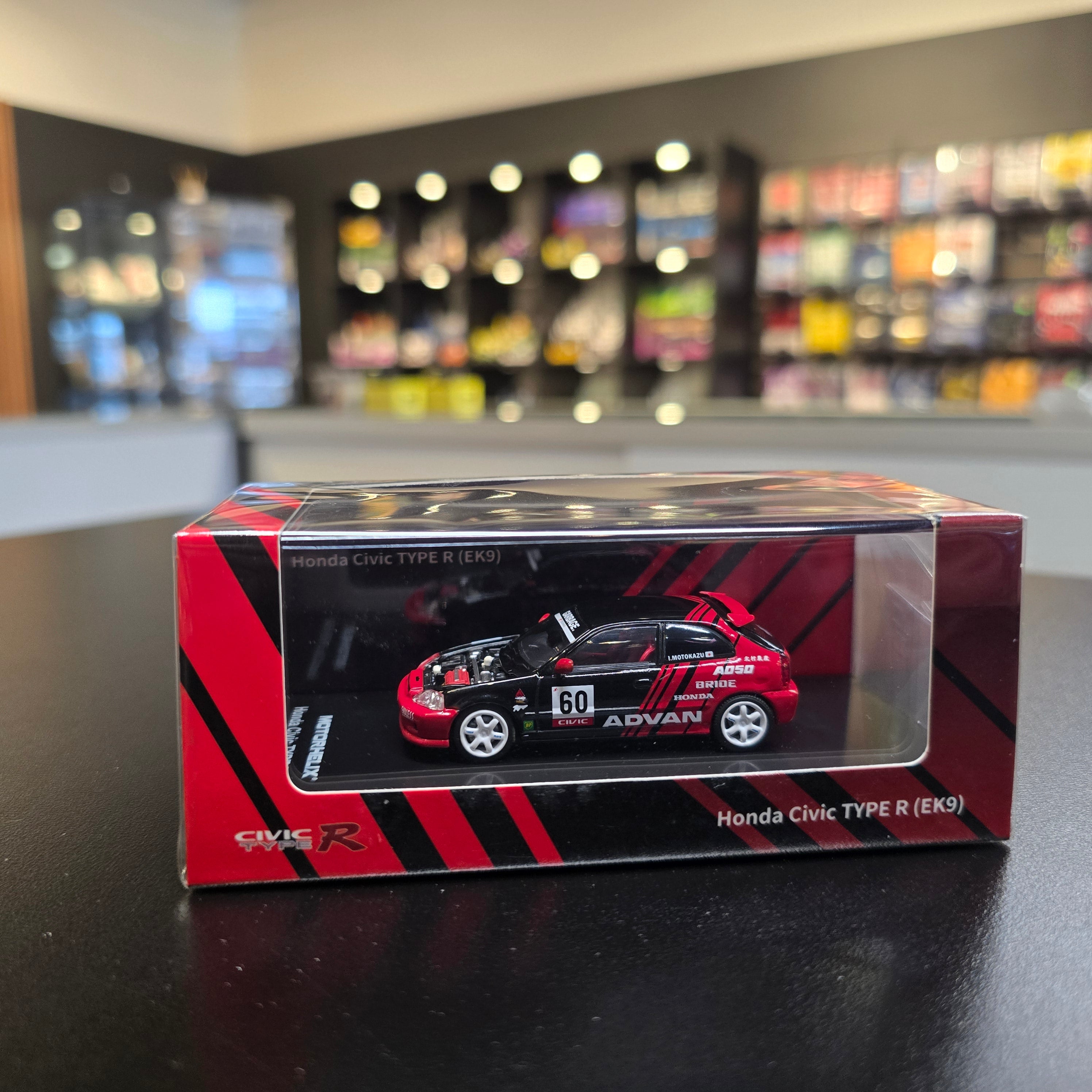 Motorhelix 1/64 Honda Civic TYPE R (EK9) Advan Red-Black Livery M65026