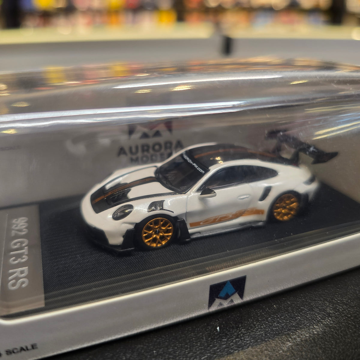 Aurora Model 1:64 992 GT3 RS White Gold