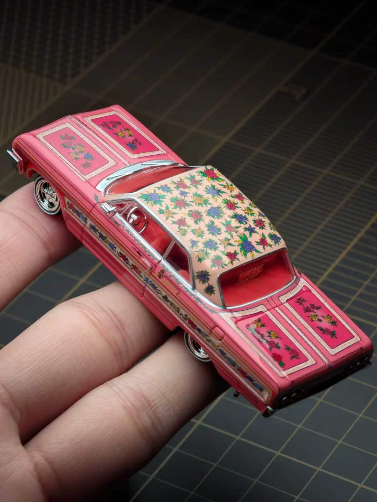97M 1:64 1964 Impala Lowrider Gypsy Rose