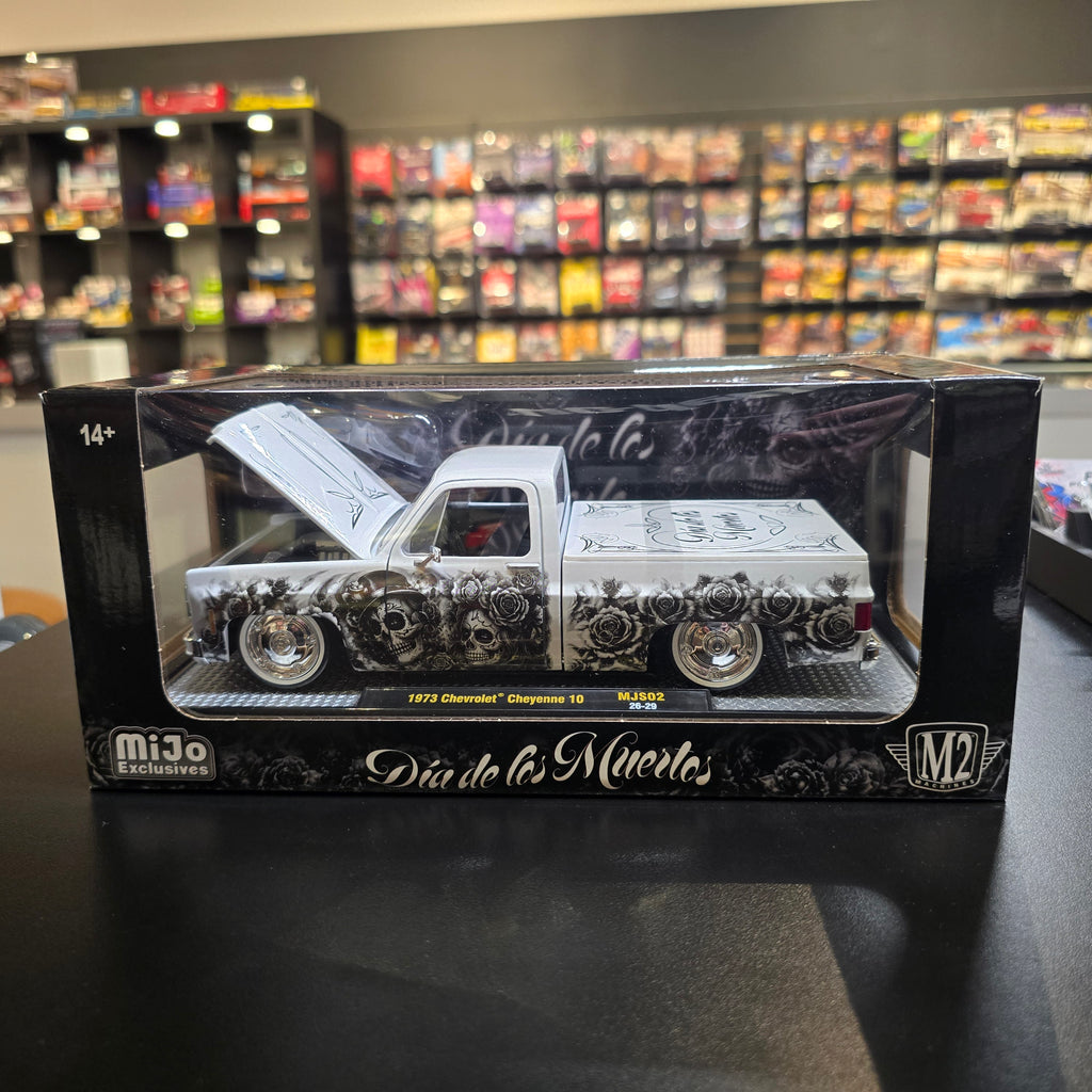 M2 Machines 1:24 1978 Chevrolet C10 Squarebody Custom “Dia De Los Muertos” Limited Edition 2,500 Pcs
