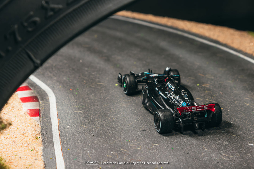 TARMAC WORKS GLOBAL64 1/64 Mercedes-AMG F1 W14 E Performance Italian Grand Prix 2023 George Russell T64G-F064-GR2