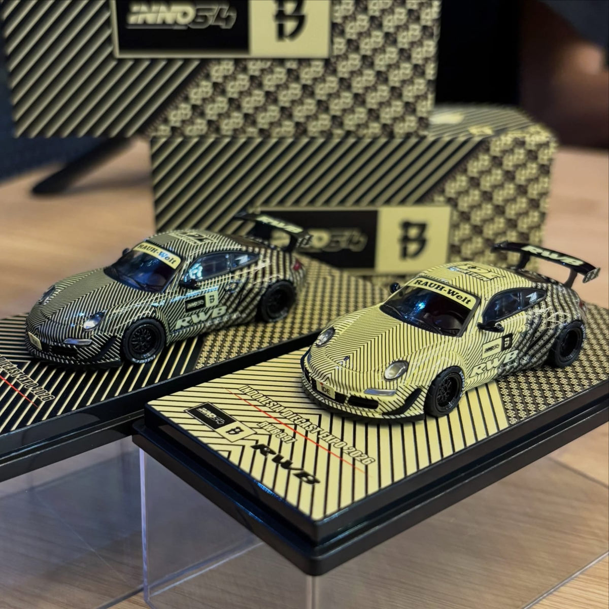 INNO64 Porsche RWB 997 Bakajin Batik Black Crow IDE XIII Indonesia Diecast Expo Exclusive