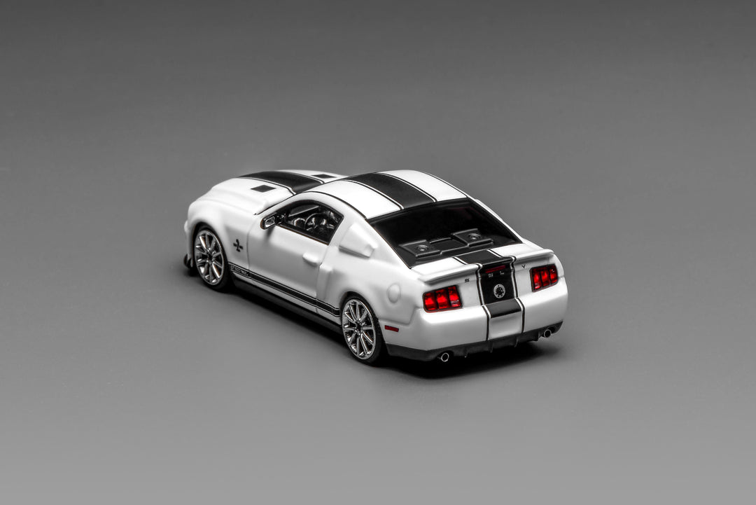 Motorhelix x Greenlight 1/64 Ford Mustang Shelby GT500 2007 WHITE GL-1251006A
