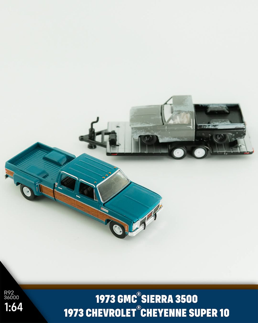 M2 Machines 1973 GMC Sierra 3500 & Chevrolet Cheyenne Super 10 Hauler R92