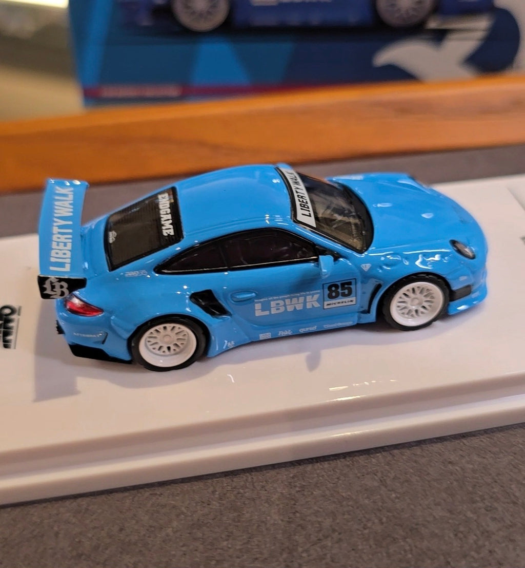 INNO64 1/64 LBWK 997 Light Blue CDX Exclusive