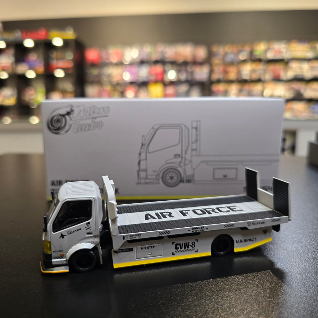 Micro Turbo 1:64 Custom Hauler – AIR FORCE MT6405B14